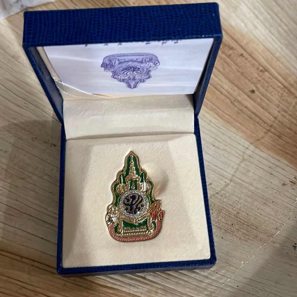 Thai ceremonial brooch